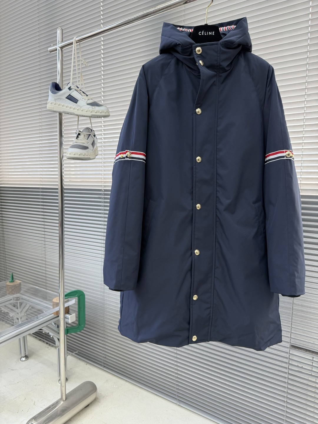 -TB 三色织带袖连帽长款羽绒服OS宽松版型 男女同款 内里条纹原版一致无色差，区别于市面上一眼假深色条