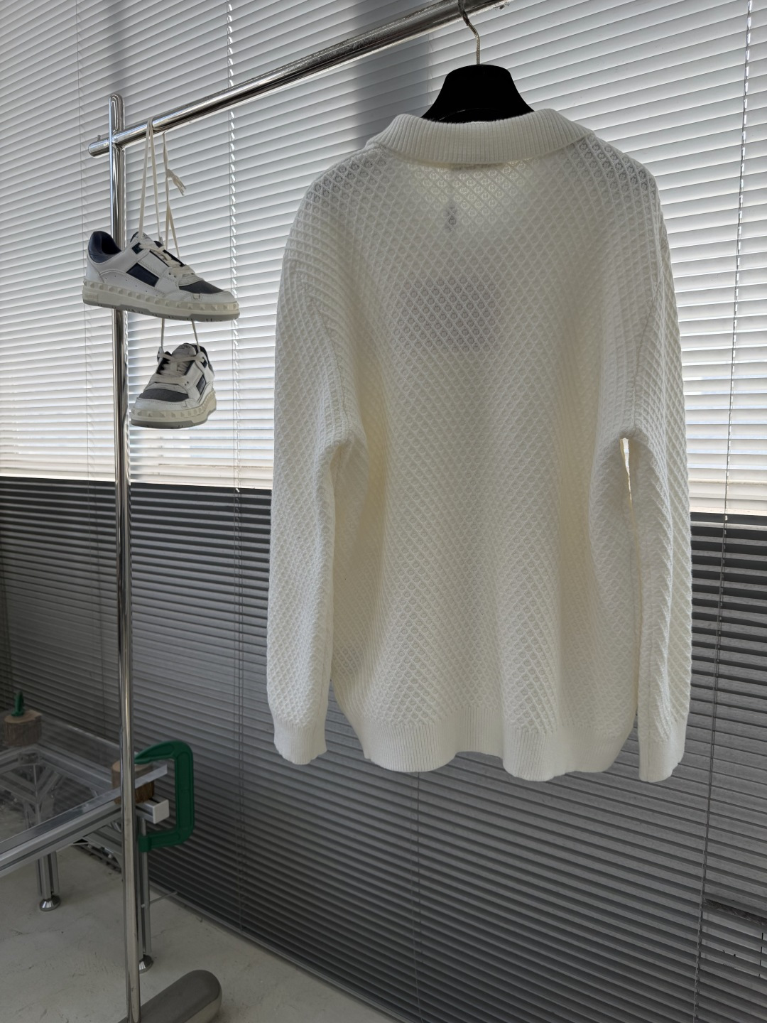 -Miu Miu 25fw新款翻领羊毛外衣.羊毛混纺面料.满身针织花纹结构.柔软舒适立体有型.经典拉链设