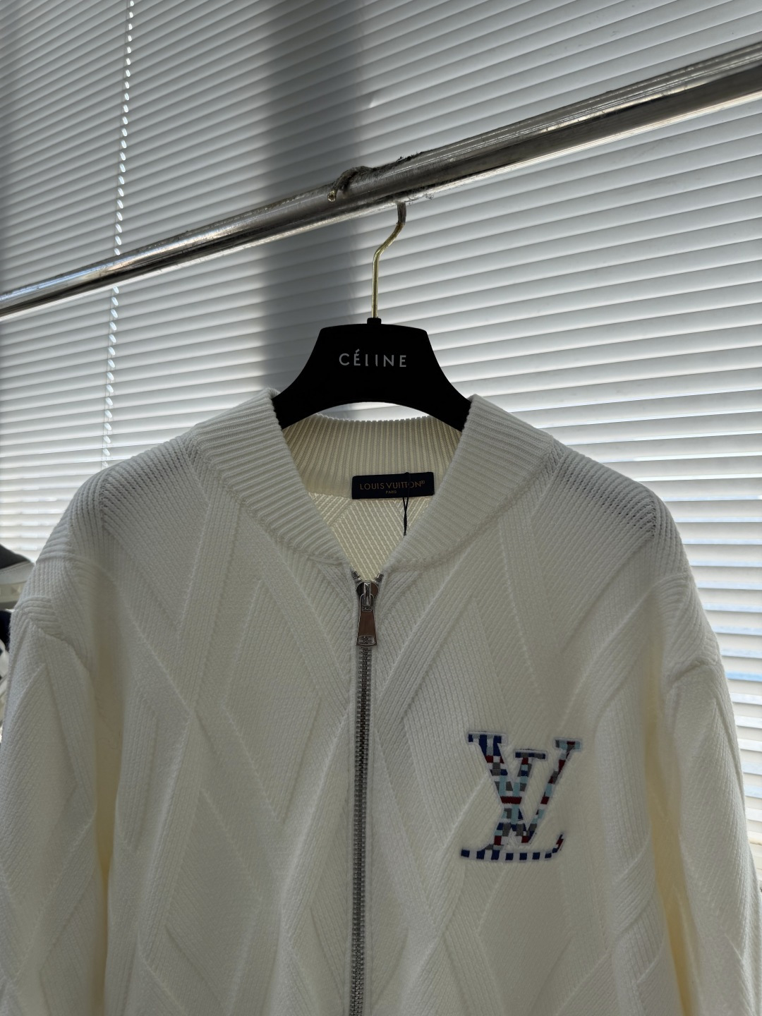 -驴牌 拉链羊毛夹克驴牌拉链毛衣夹克。羊毛混纺面料.柔软针织材质，穿着超舒适又保暖~经典Monogram