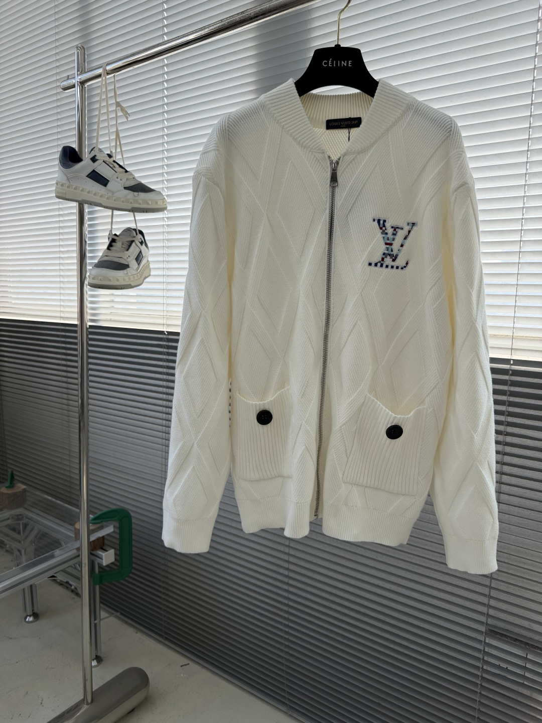 -驴牌 拉链羊毛夹克驴牌拉链毛衣夹克。羊毛混纺面料.柔软针织材质，穿着超舒适又保暖~经典Monogram