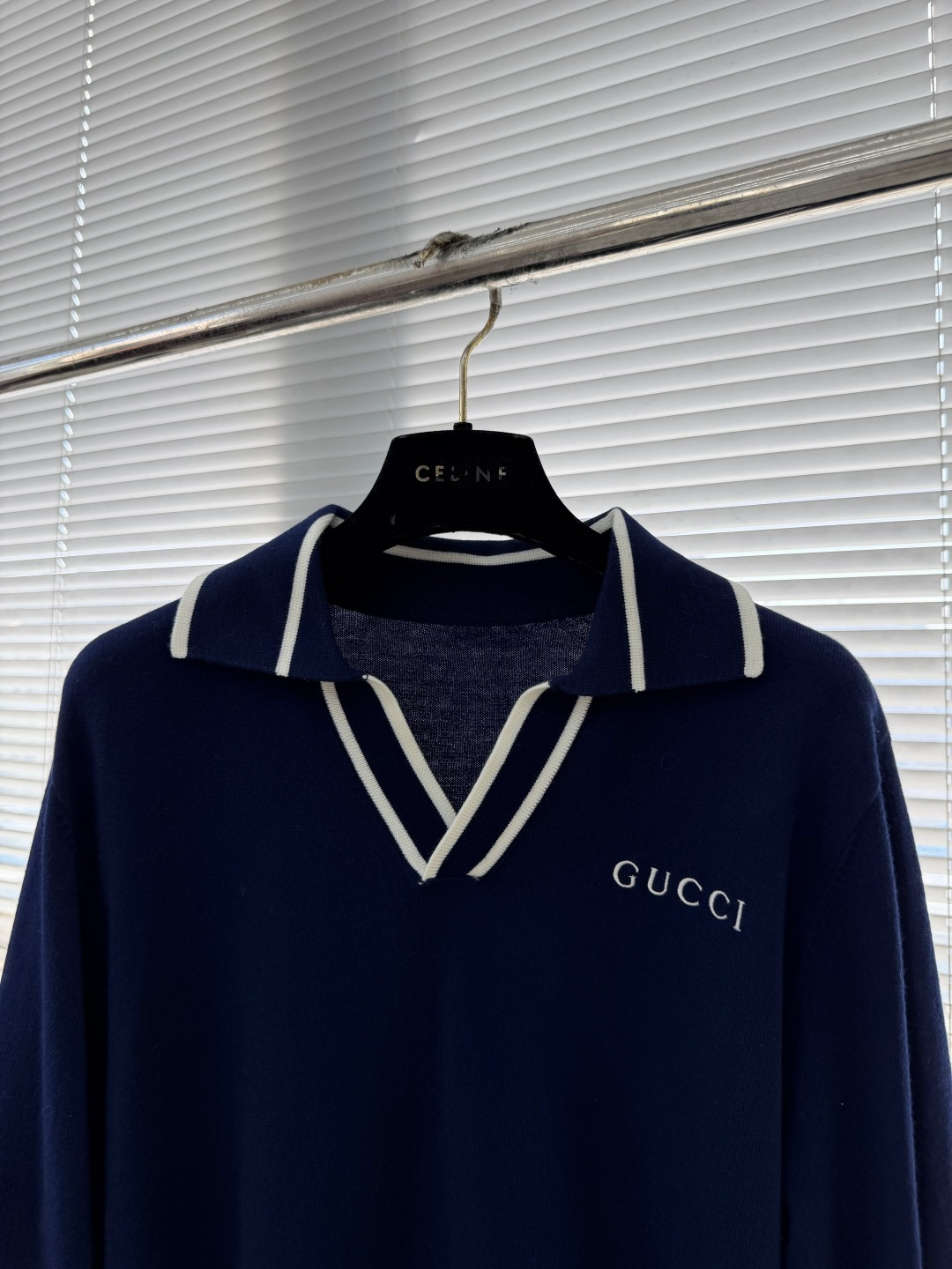 -GUCC 2025秋冬新款毛衣！优质混纺羊毛，简约而不简单。休闲款式，日常搭配出街轻松搭配。做工精细 