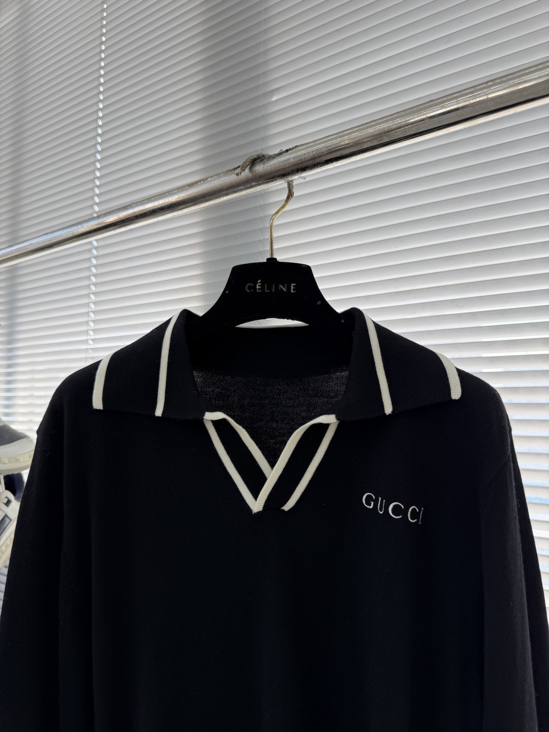 -GUCC 2025秋冬新款毛衣！优质混纺羊毛，简约而不简单。休闲款式，日常搭配出街轻松搭配。做工精细 