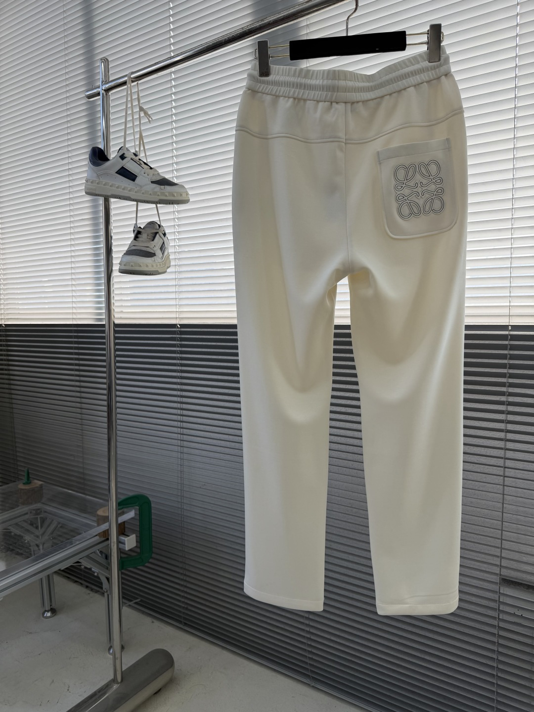 -LOEW 男士休闲裤👍 最新款上身版型无敌正！绝对可以闭眼收的一款此款裤子非常百搭，弹力腰围,日常上班