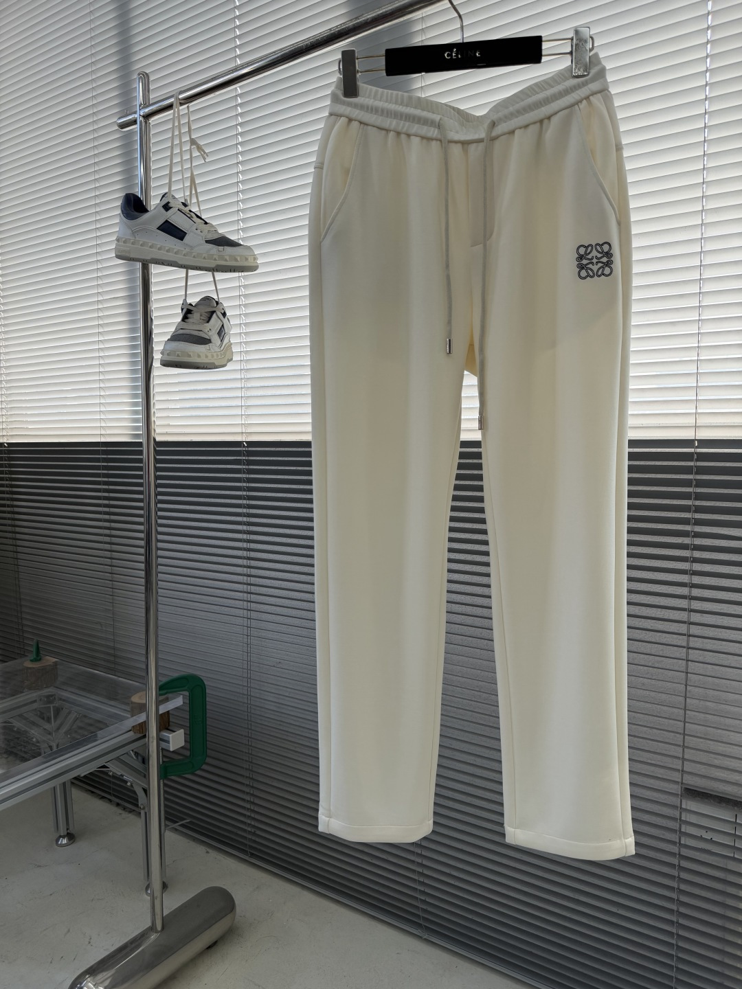 -LOEW 男士休闲裤👍 最新款上身版型无敌正！绝对可以闭眼收的一款此款裤子非常百搭，弹力腰围,日常上班