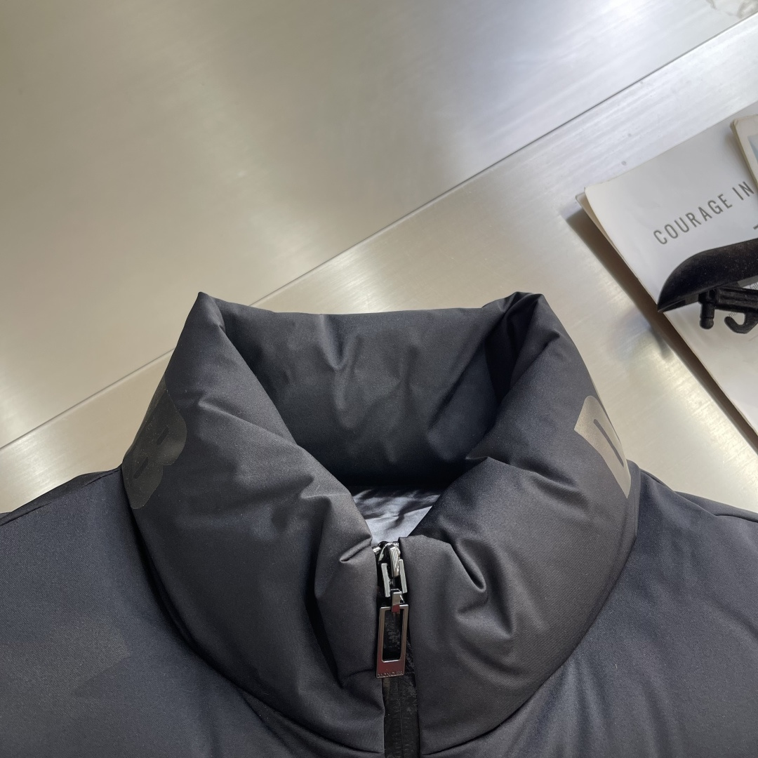 -Mon GENIUS天才设计师联名系列.SParky男女款羽绒马甲Moncler x A$AP Roc