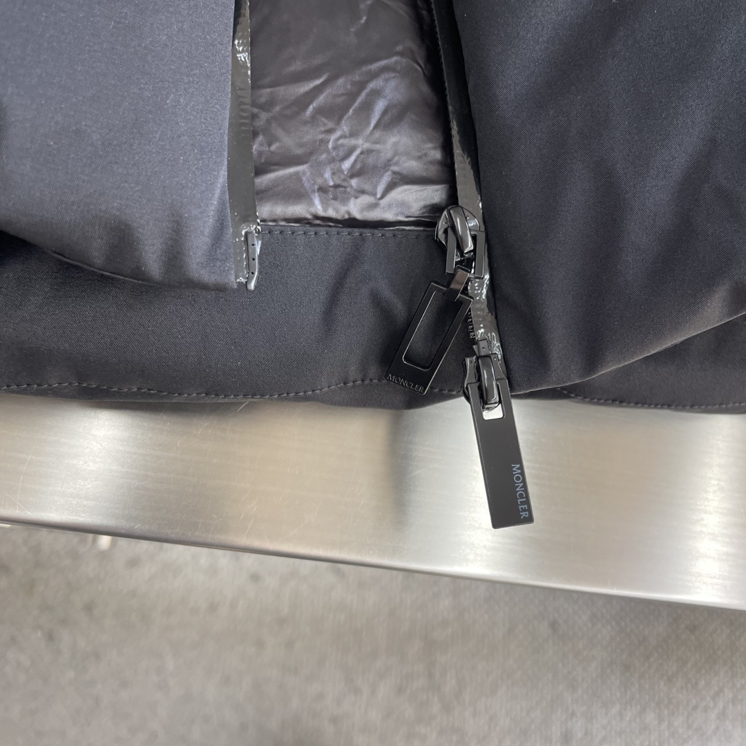 -Mon GENIUS天才设计师联名系列.SParky男女款羽绒马甲Moncler x A$AP Roc