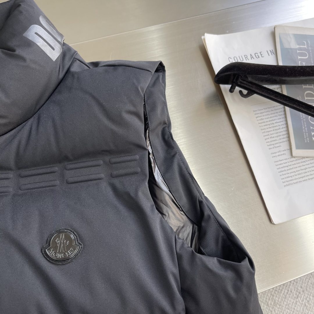 -Mon GENIUS天才设计师联名系列.SParky男女款羽绒马甲Moncler x A$AP Roc