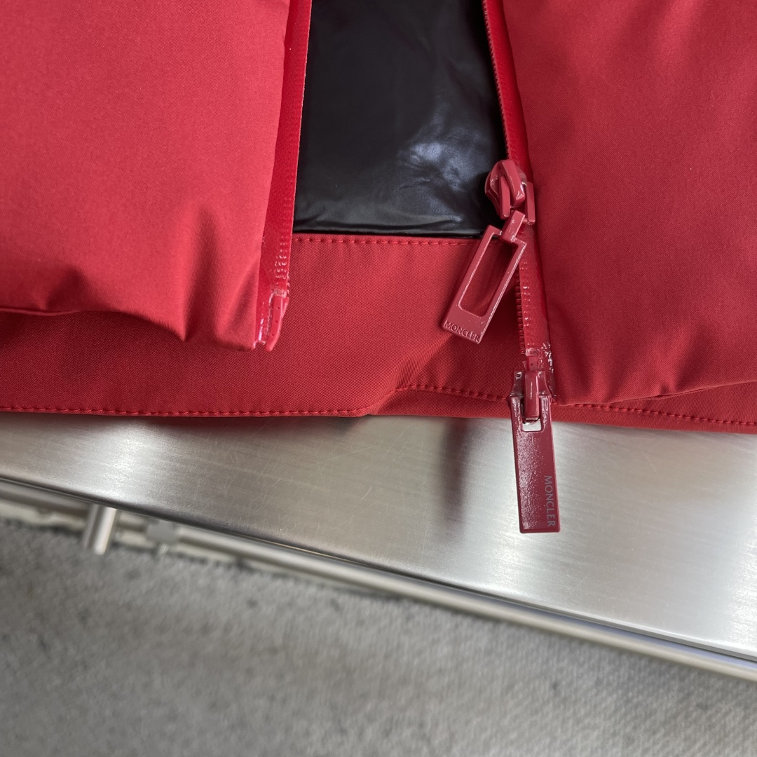 -Mon GENIUS天才设计师联名系列.SParky男女款羽绒马甲Moncler x A$AP Roc