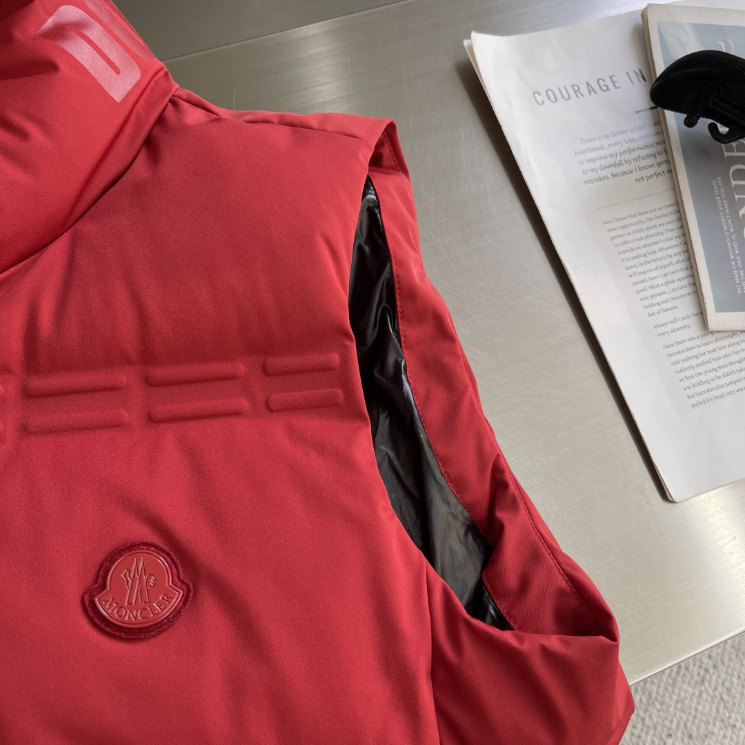 -Mon GENIUS天才设计师联名系列.SParky男女款羽绒马甲Moncler x A$AP Roc