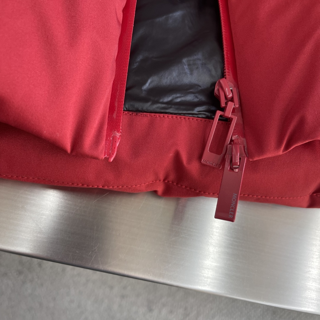 -Mon GENIUS天才设计师联名系列.SParky男女款羽绒外套。Moncler x A$AP Ro