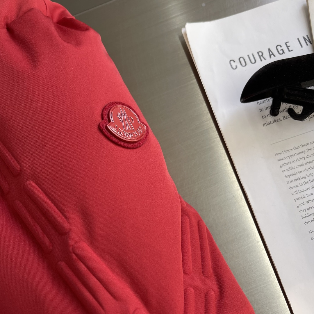 -Mon GENIUS天才设计师联名系列.SParky男女款羽绒外套。Moncler x A$AP Ro