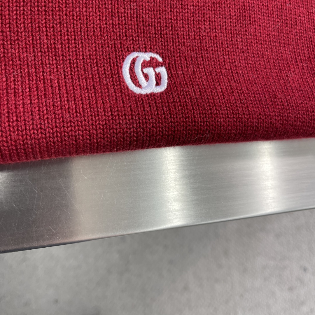 -GUCC 双G刺绣针织毛衣●面料：羊毛混纺面料●尺码：S-M-L-XL 男女同款●描述：面料选用高支数