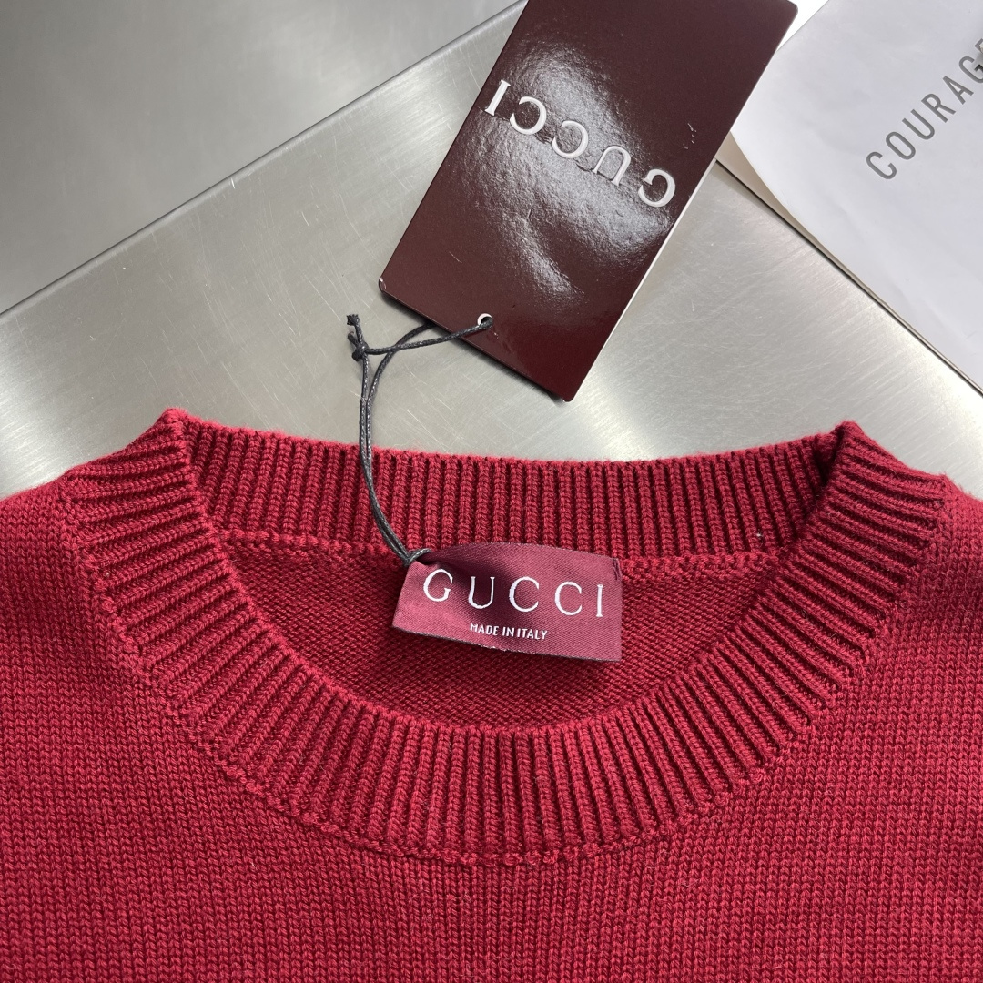 -GUCC 双G刺绣针织毛衣●面料：羊毛混纺面料●尺码：S-M-L-XL 男女同款●描述：面料选用高支数