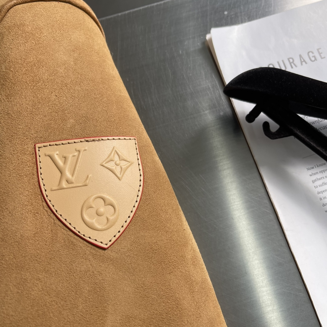 Louis Vuitton Haute Couture Designer Jacket Coat Ready-to-Wear 4