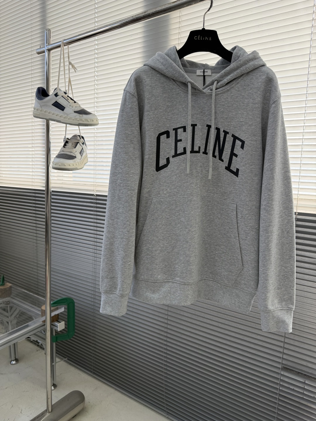 -Celin 2025冬季新款连帽卫衣，版型超棒，下摆收口不紧绷，高密毛圈面料，上身舒适有型，男女同款，