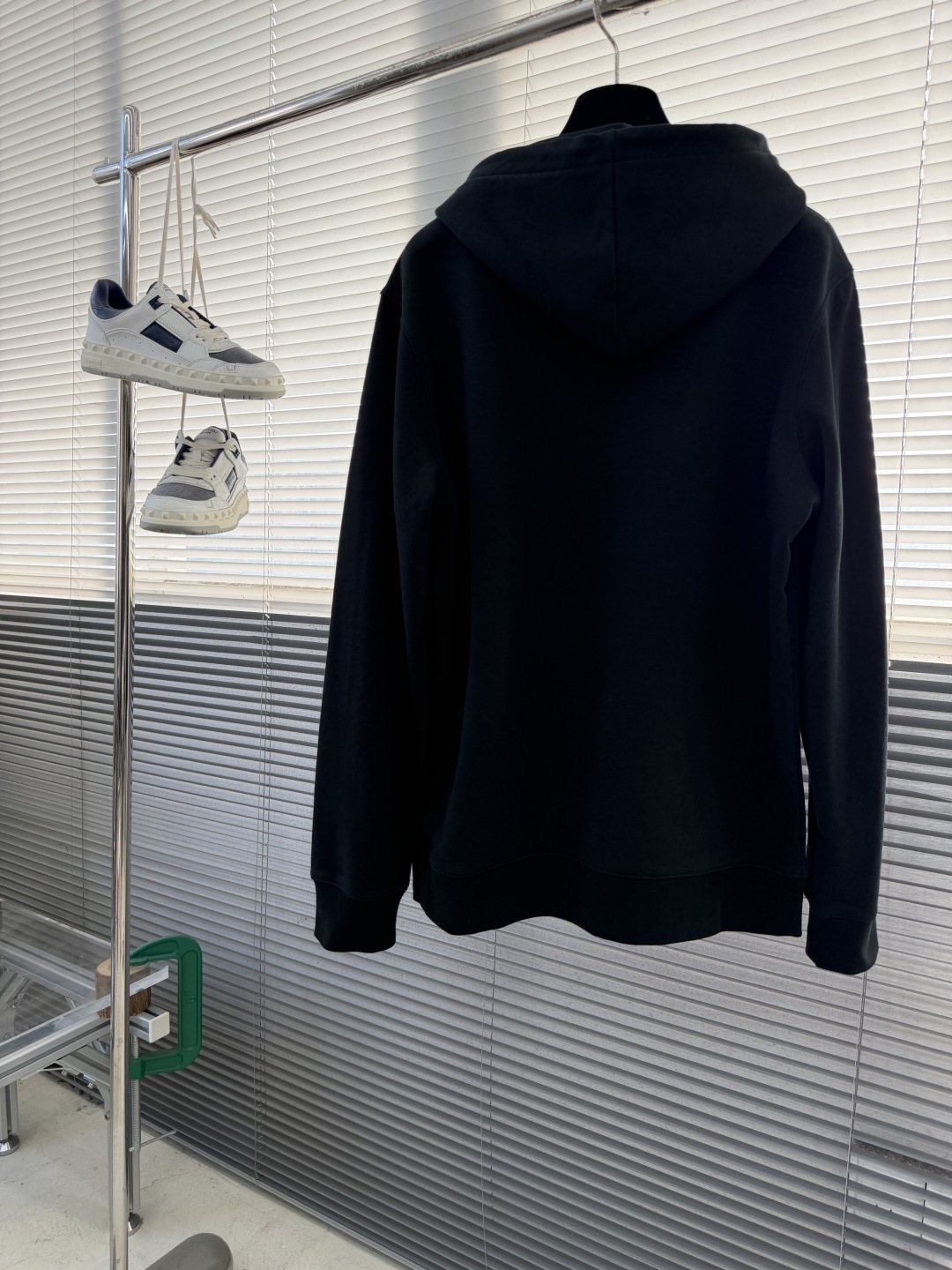 -Celin 2025冬季新款连帽卫衣，版型超棒，下摆收口不紧绷，高密毛圈面料，上身舒适有型，男女同款，