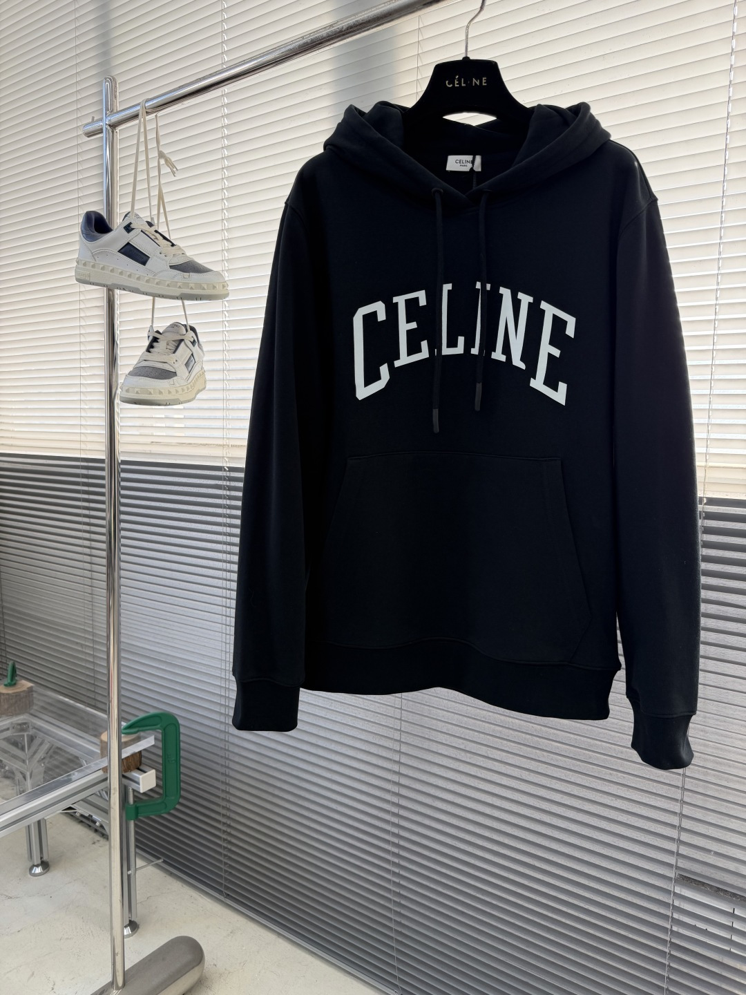 -Celin 2025冬季新款连帽卫衣，版型超棒，下摆收口不紧绷，高密毛圈面料，上身舒适有型，男女同款，