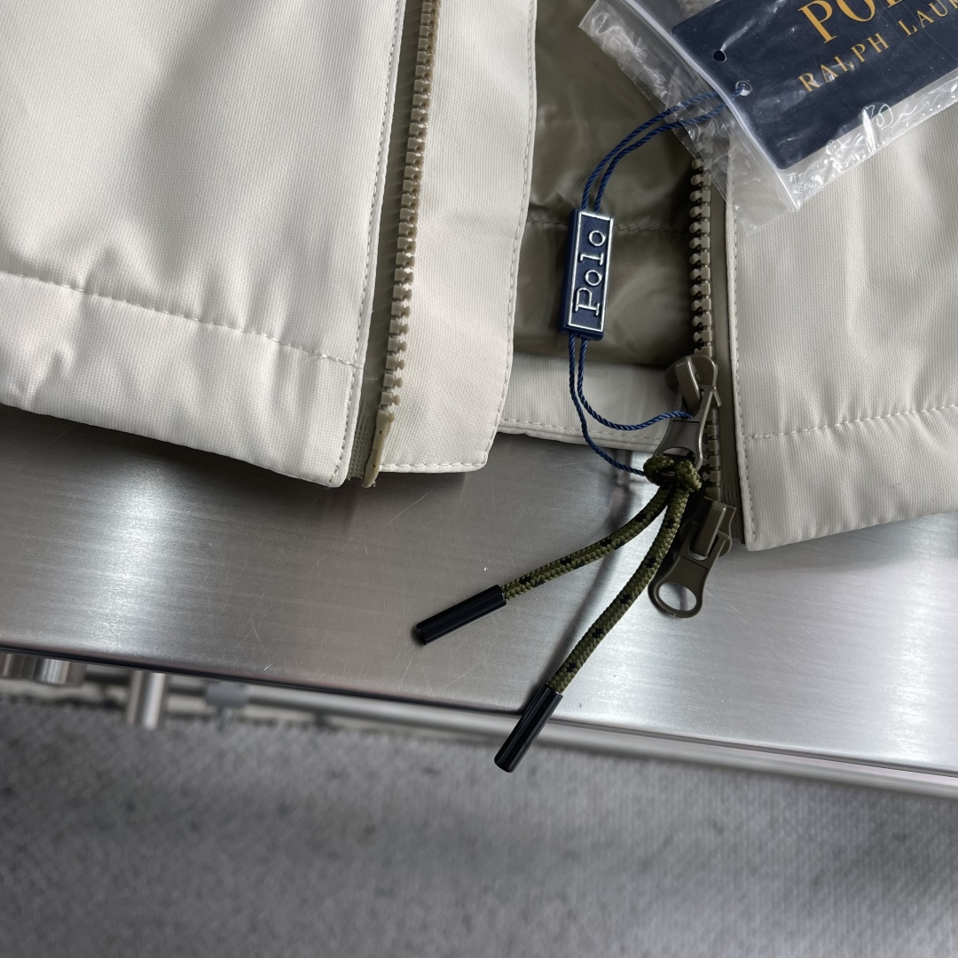 -RAlP🆕H LAUREN 拉夫劳伦 徽标连帽羽绒服高密度尼龙塔夫绸密度约210T-300T，表面光滑