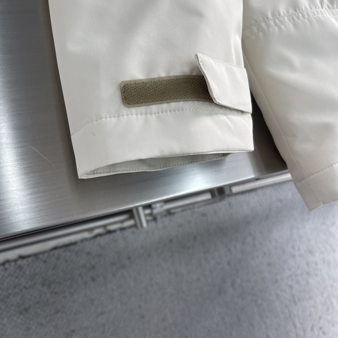 -RAlP🆕H LAUREN 拉夫劳伦 徽标连帽羽绒服高密度尼龙塔夫绸密度约210T-300T，表面光滑