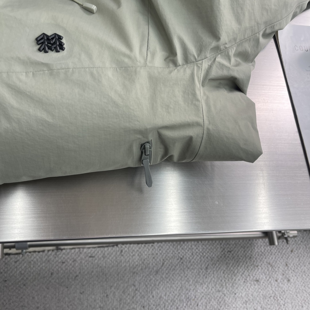 -KOLON SPORTHIKING男女防水防风透湿耐磨户外羽绒服 情侣款保暖加厚外套连帽户外冲锋衣这才