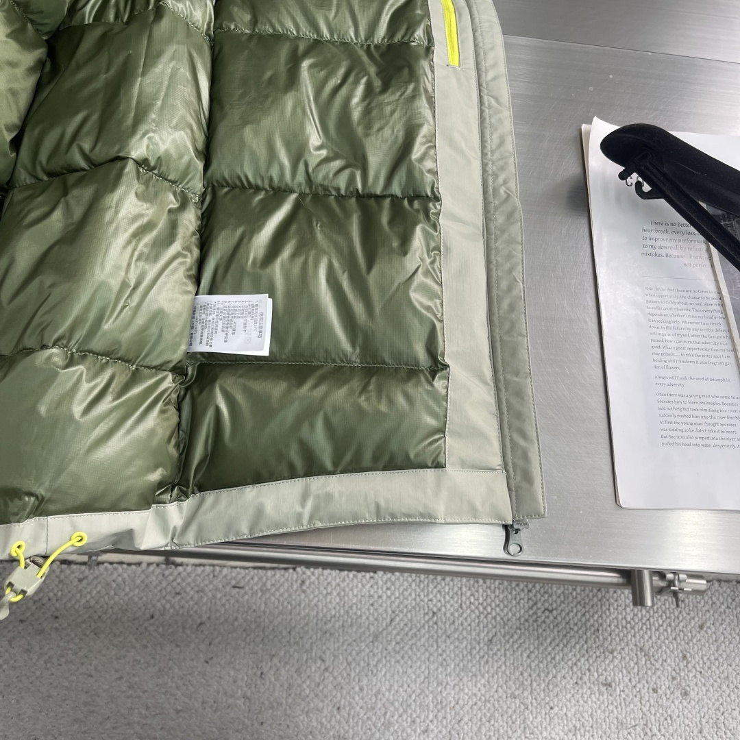 -KOLON SPORTHIKING男女防水防风透湿耐磨户外羽绒服 情侣款保暖加厚外套连帽户外冲锋衣这才