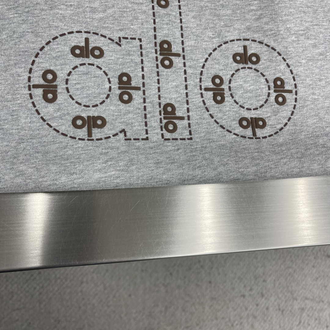 -ALO 2025秋冬新款圆领卫衣400克毛圈纯棉字母logo立体发泡码数：S M L XL XXL