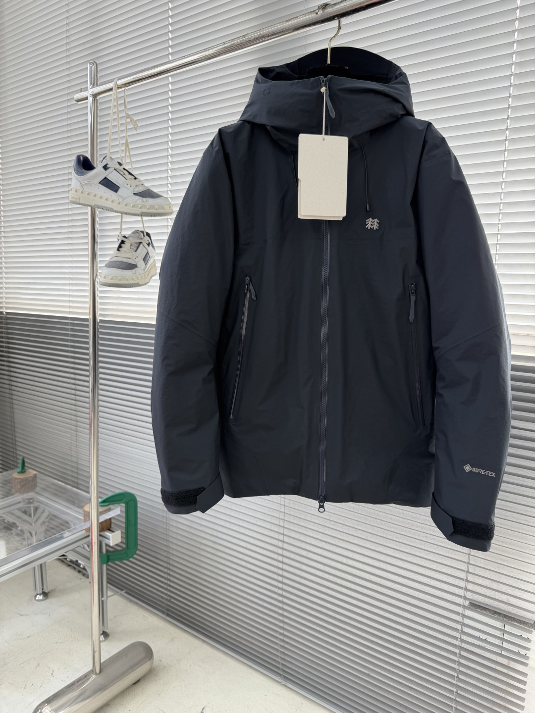 -KOLON SPORTHIKING男女防水防风透湿耐磨户外羽绒服 情侣款保暖加厚外套连帽户外冲锋衣这才