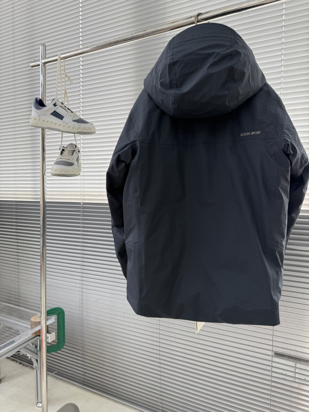 -KOLON SPORTHIKING男女防水防风透湿耐磨户外羽绒服 情侣款保暖加厚外套连帽户外冲锋衣这才