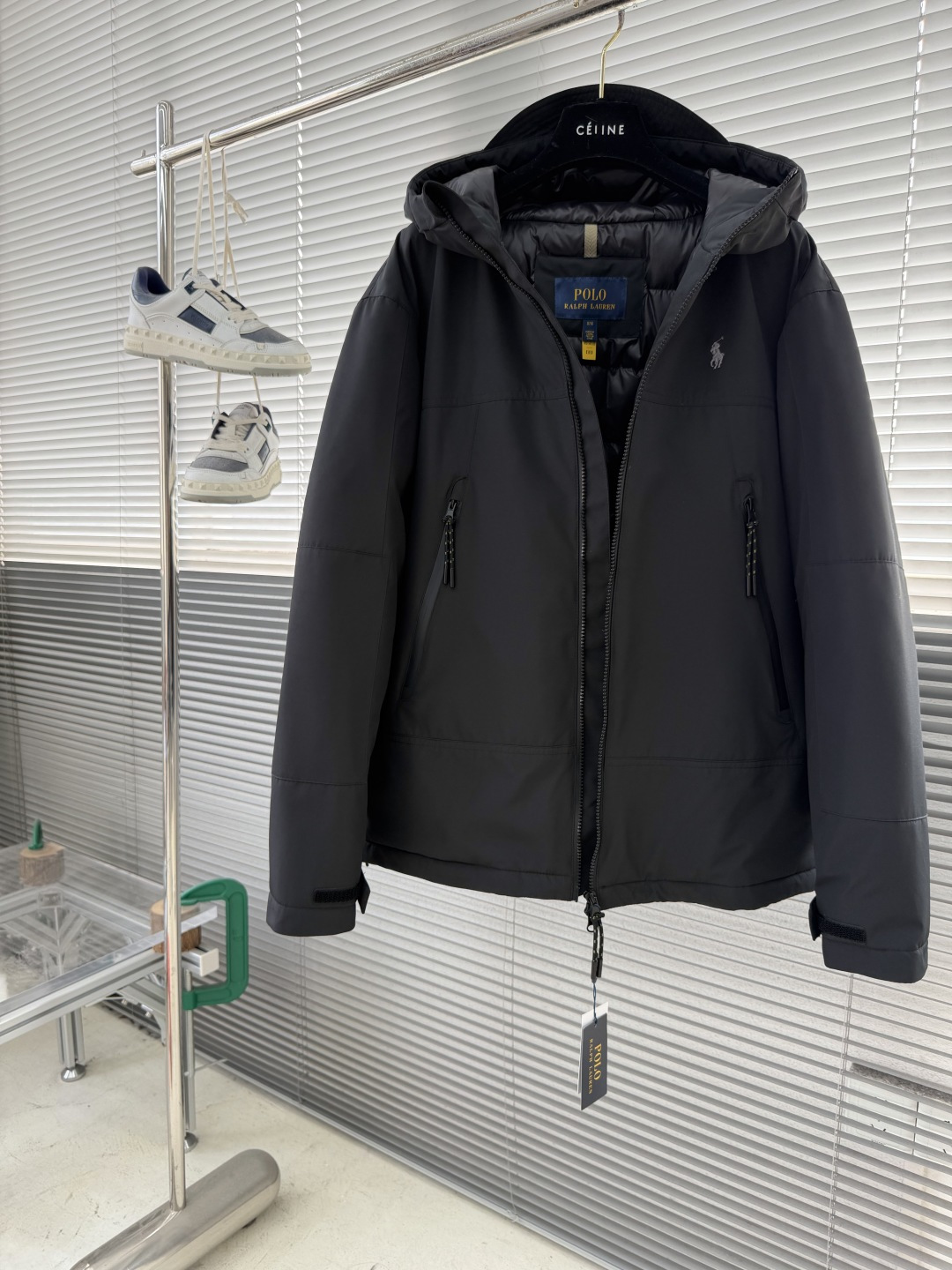 -RAlP🆕H LAUREN 拉夫劳伦 徽标连帽羽绒服高密度尼龙塔夫绸密度约210T-300T，表面光滑