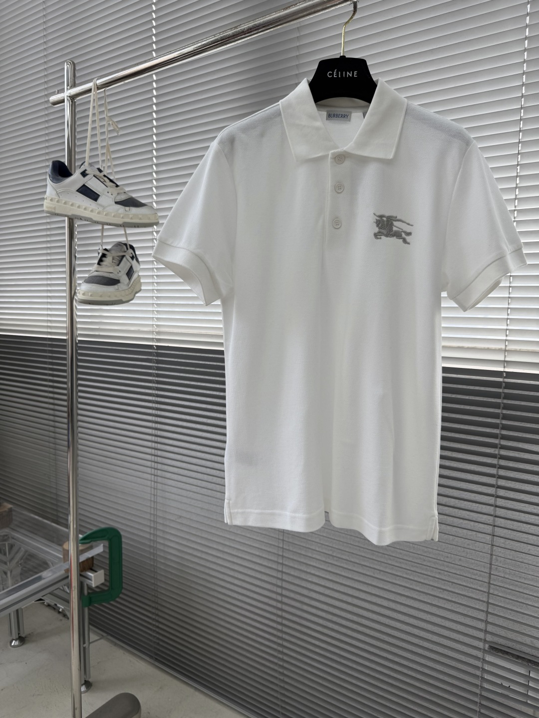 -BBR 26ss新款金属感马术骑士徽标棉质 Polo 衫修身版型，呈现贴身剪裁。尺码标准，请选择平时正
