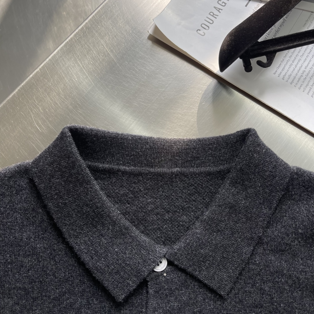 -RalP🆕h Lauren 拉夫劳伦 简约刺绣logo休闲毛衣精选高品质羊毛混纺面料，柔软亲肤，保暖性