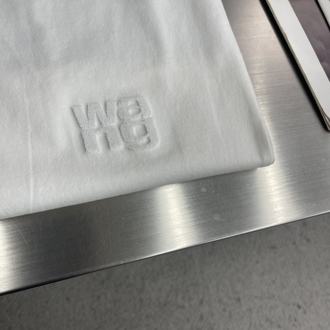 -Alexa** wang 亚历山大王 26春夏新款 字母牙刷绣圆领短袖T恤，华裔设计师亚历山大·王于以