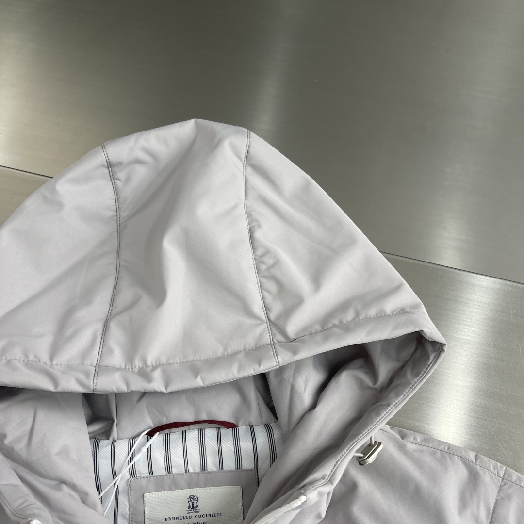 -BC 25fw科技纤维面料连帽羽绒马甲。男士经典徽章刺绣时尚撞色拉链羽绒马甲外套！贸易公司渠道稀出，同