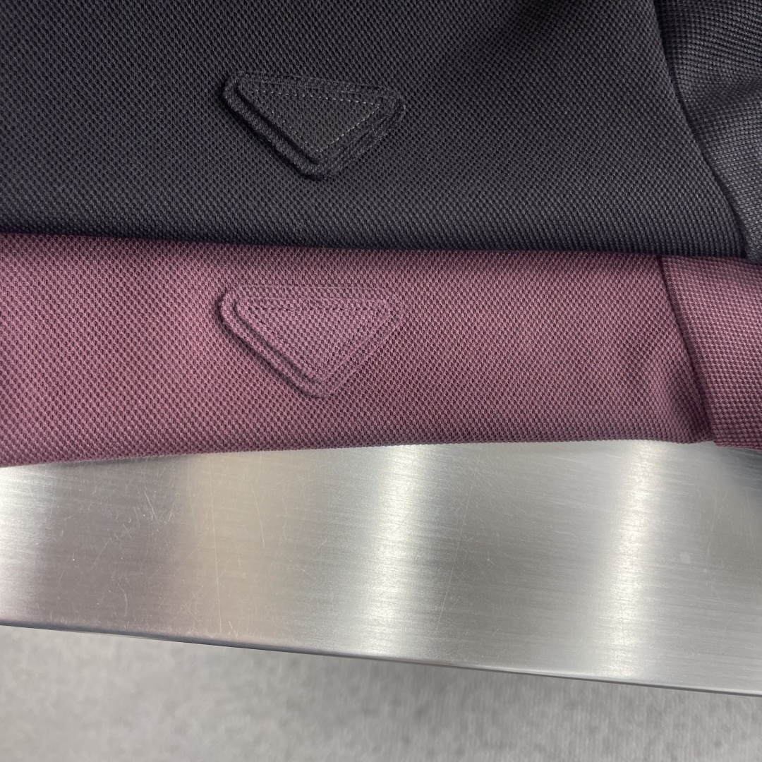 -PRAD 26ss P家春夏新款POLO 原版定制 面料选用进口钻石羊毛珠地棉 轻薄透气 上身丝滑舒适