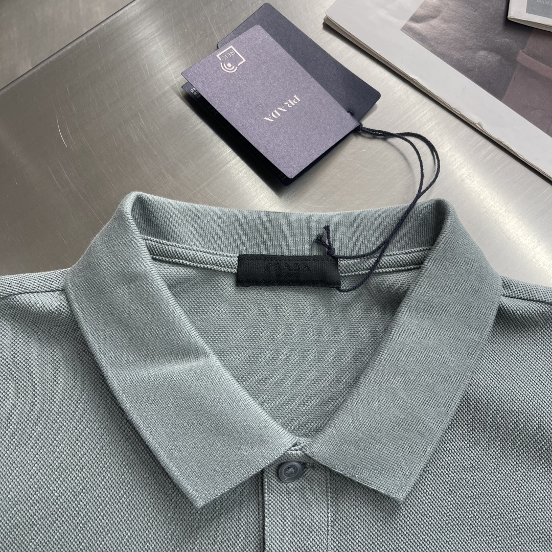 -PRAD 26ss P家春夏新款POLO 原版定制 面料选用进口钻石羊毛珠地棉 轻薄透气 上身丝滑舒适