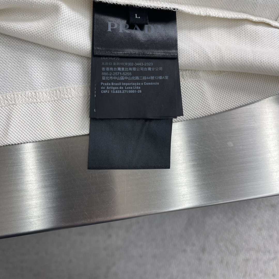 -PRAD 26ss P家春夏新款POLO 原版定制 面料选用进口钻石羊毛珠地棉 轻薄透气 上身丝滑舒适