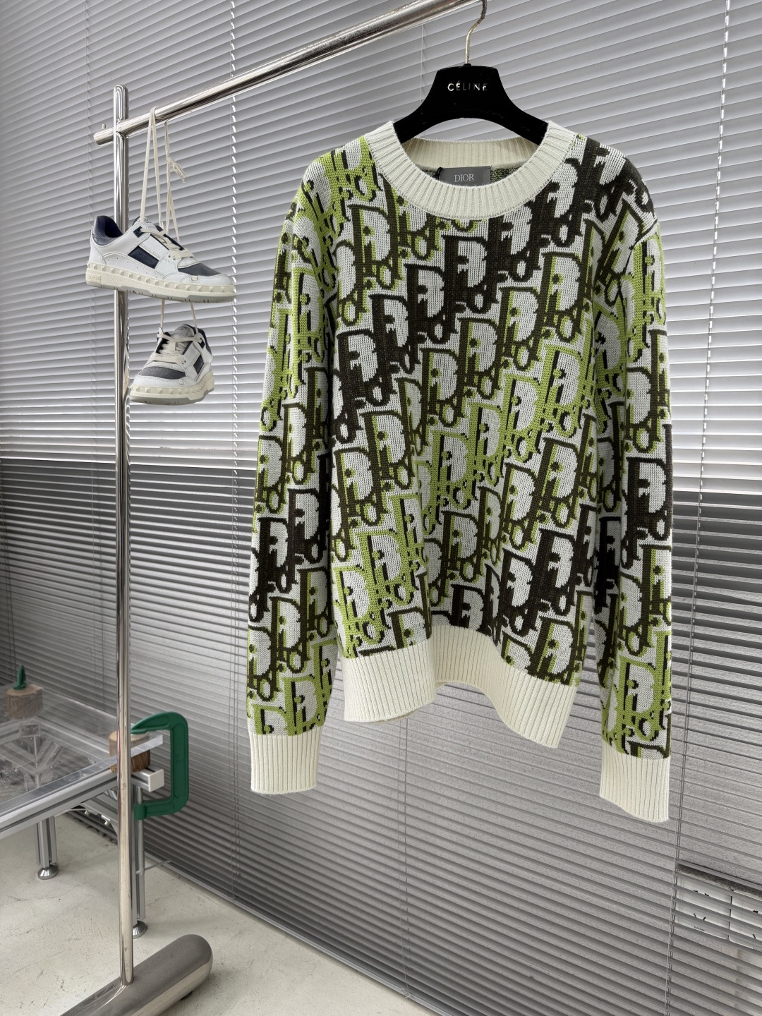 -Dio 25fw新款针织衫白色绵羊毛面料 Oblique 印花 这款针织衫是二零二六春季男装系列新品，