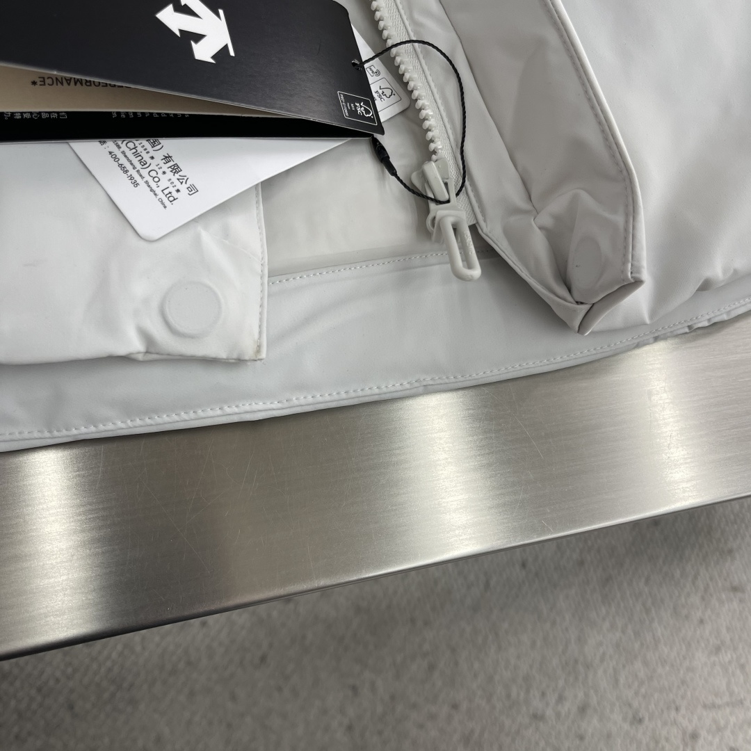 -DESCENTE 迪桑特 羽绒外套袖口带防风袖DUALIS都市日常通勤男子连帽鹅绒羽绒服 佳极品商务版