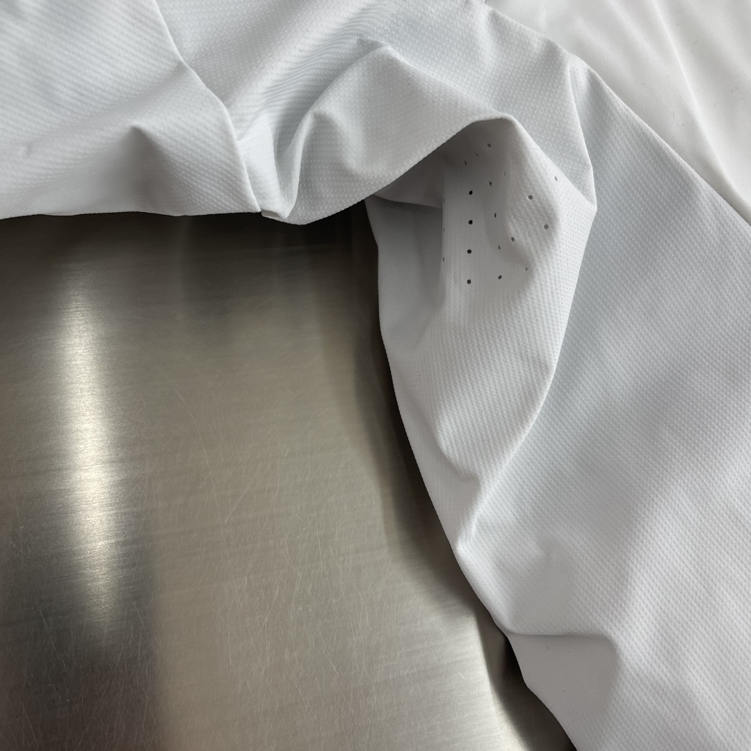 -DESCENTE 迪桑特 羽绒外套袖口带防风袖DUALIS都市日常通勤男子连帽鹅绒羽绒服 佳极品商务版