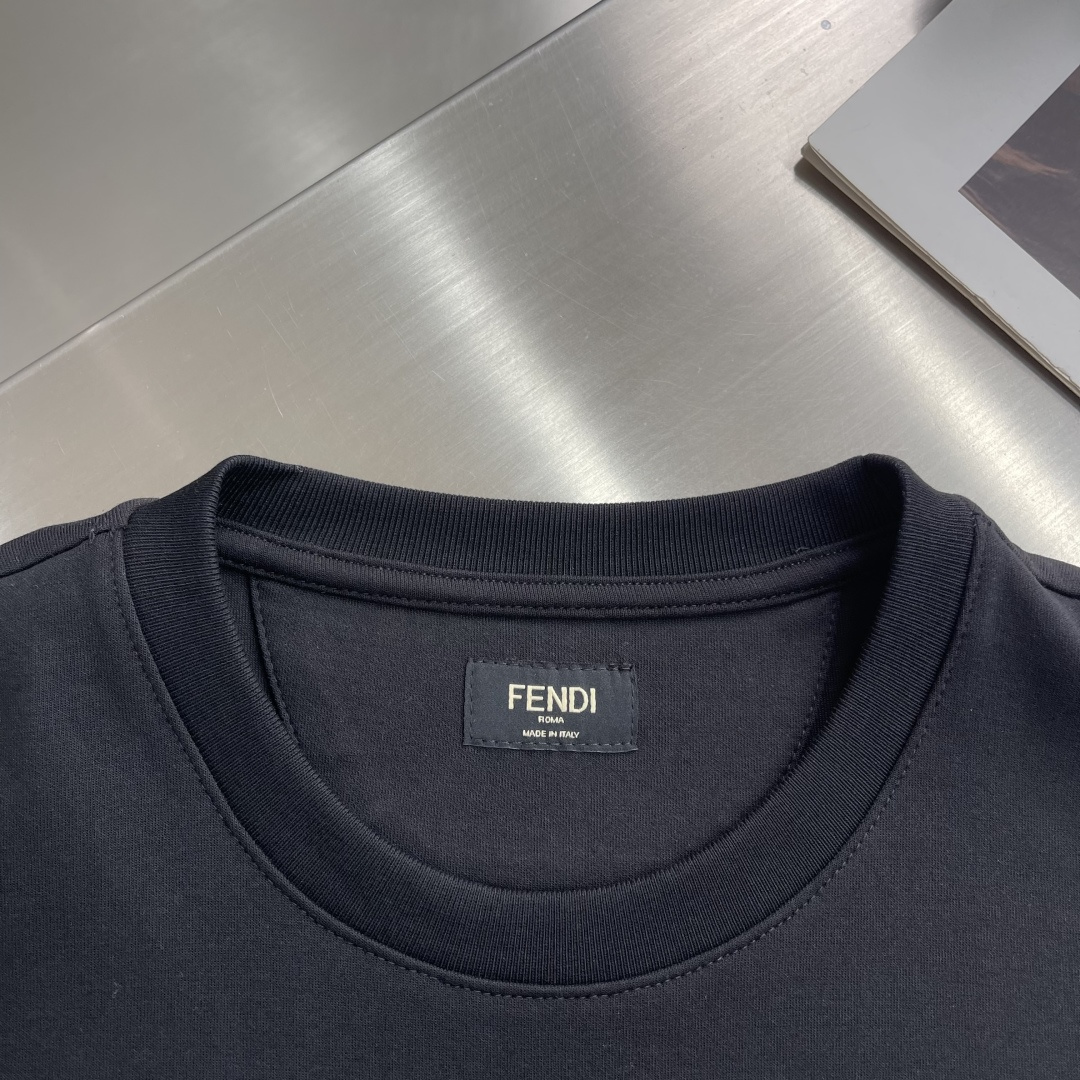 芬迪 Fendi 高级成衣风衣外套及大衣服饰 #FB88F6DF 3