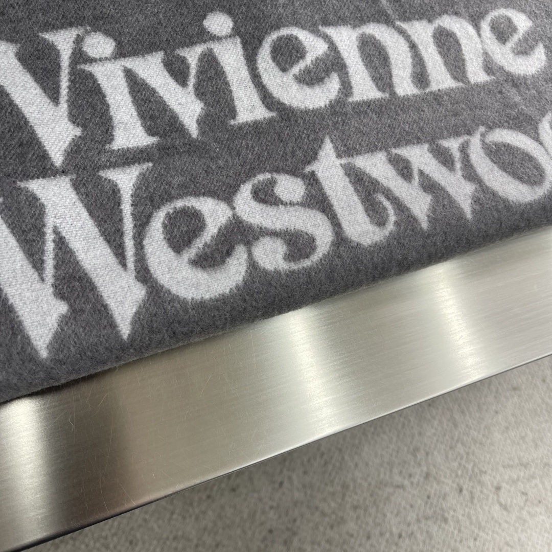 -西太后 🪐 双面毛呢 围巾🧣大围巾 🉑当披肩 围巾两用 面料厚实保暖 舒适柔软轻肤 绝对是搭配最好的单