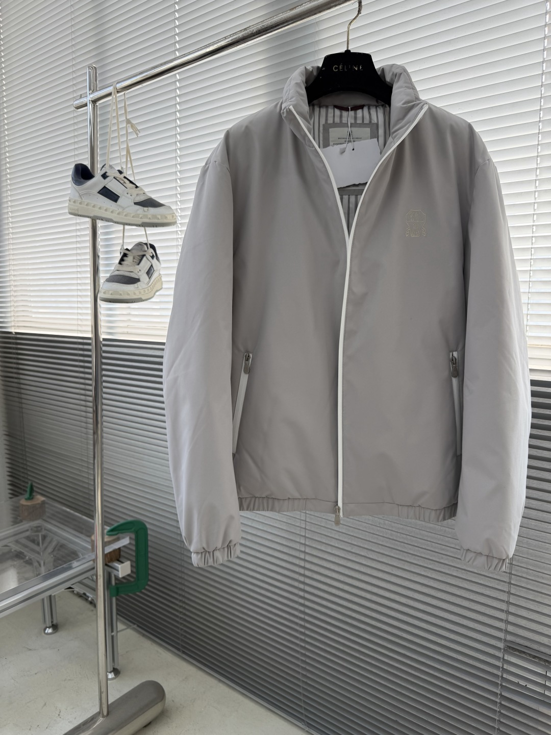 -BC 25FW新款科技纤维面料立领羽绒夹克，男士经典徽章刺绣时尚撞色拉链羽绒服外套！贸易公司渠道稀出，