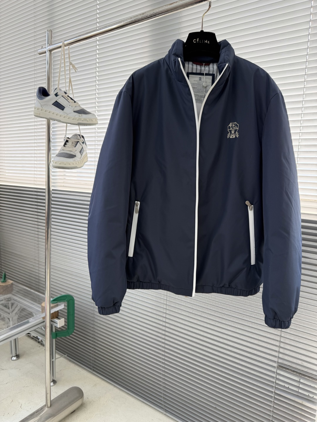 -BC 25FW新款科技纤维面料立领羽绒夹克，男士经典徽章刺绣时尚撞色拉链羽绒服外套！贸易公司渠道稀出，