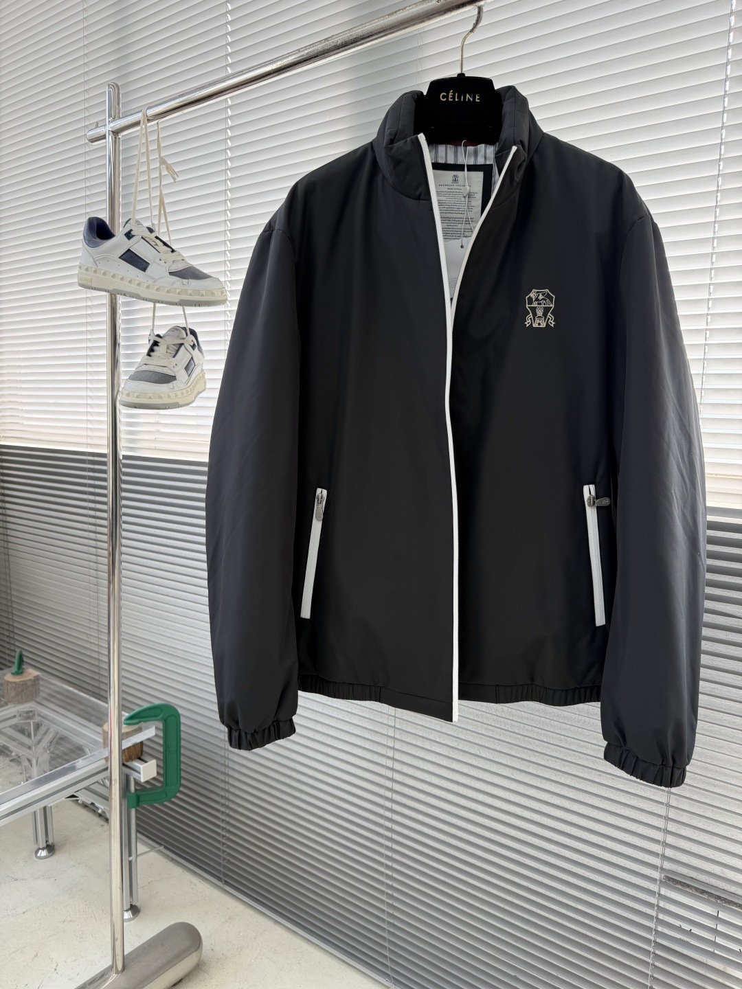 -BC 25FW新款科技纤维面料立领羽绒夹克，男士经典徽章刺绣时尚撞色拉链羽绒服外套！贸易公司渠道稀出，