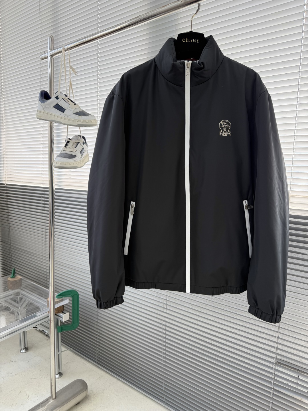 -BC 25FW新款科技纤维面料立领羽绒夹克，男士经典徽章刺绣时尚撞色拉链羽绒服外套！贸易公司渠道稀出，