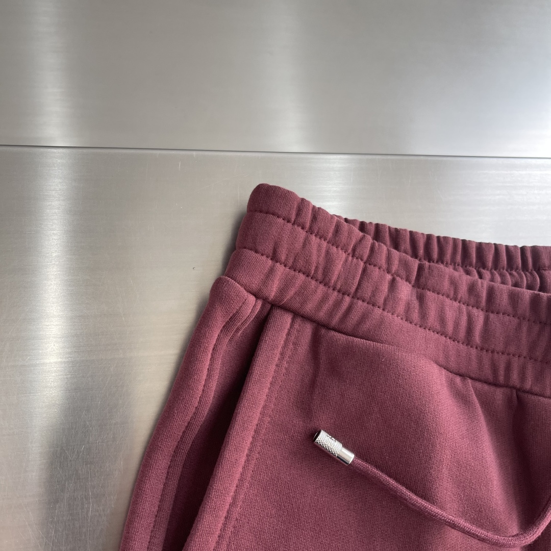 -GVC 秋冬新款字母刺绣LOGO休闲裤 长裤 官网同步发售。定制面料，舒适度极好，手触感强烈。辨识度极