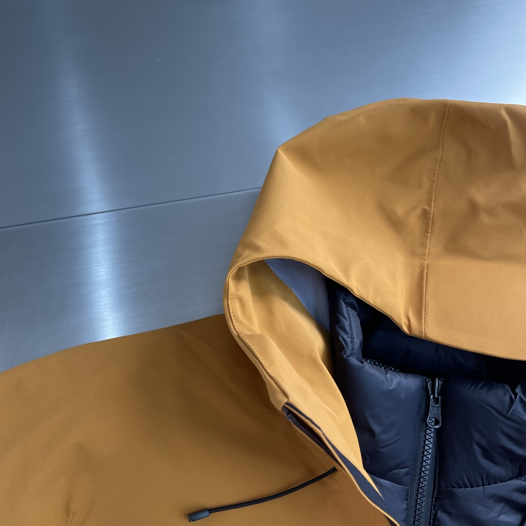 -KAILAS凯乐石硬壳三合一羽绒冲锋衣可拆卸羽绒内胆，六防科技，三层压胶工艺，高密三合一科技型面料！登