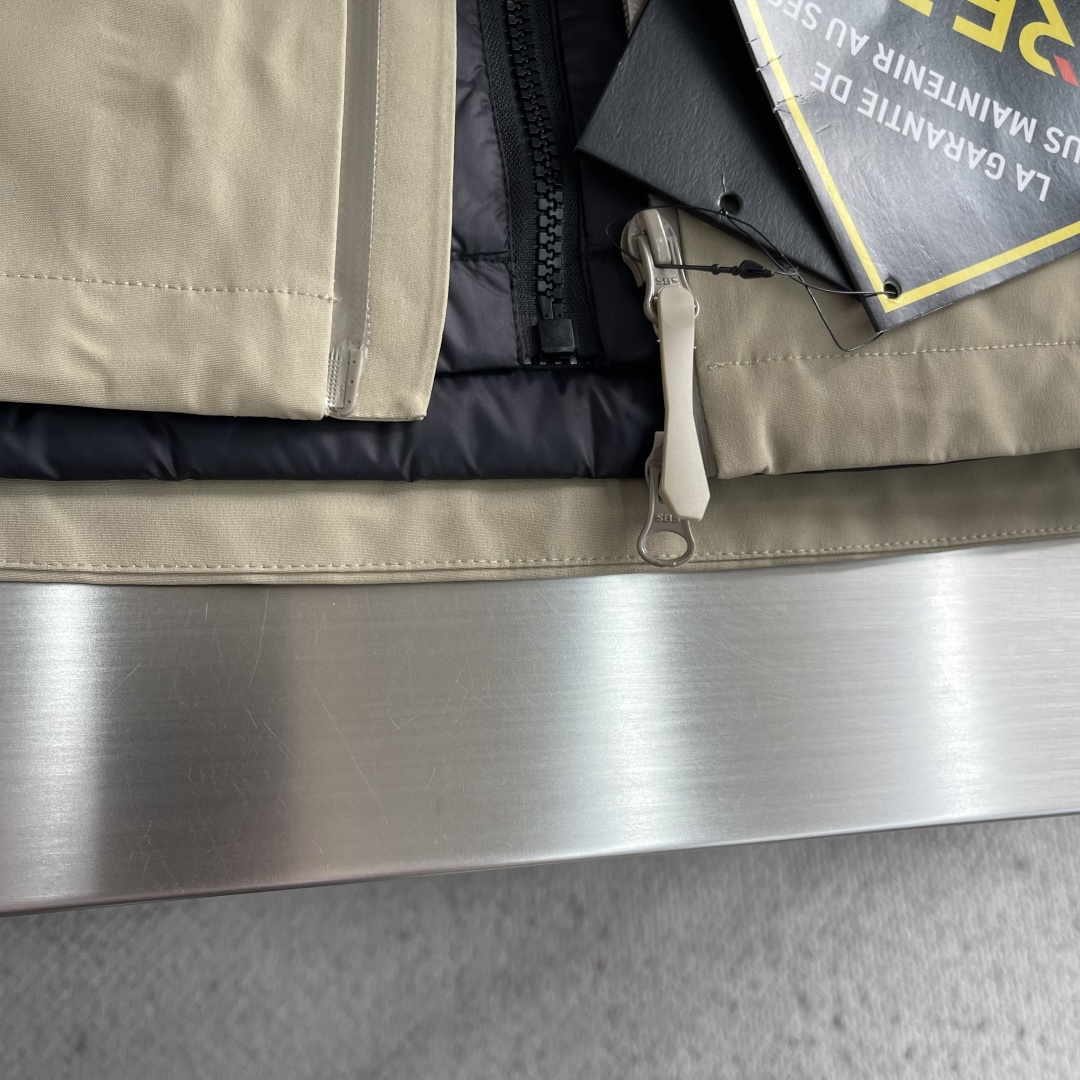 -KAILAS凯乐石硬壳三合一羽绒冲锋衣可拆卸羽绒内胆，六防科技，三层压胶工艺，高密三合一科技型面料！登