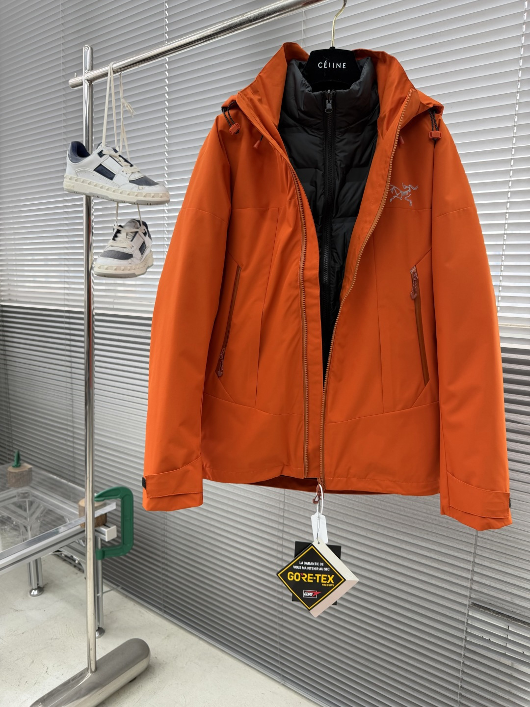 -🐦 鸟家 轻量硬壳户外冲锋衣！羽绒内胆三合一冲锋衣！户外山系风，适应多种场景穿着。赶紧给家里人安排件把