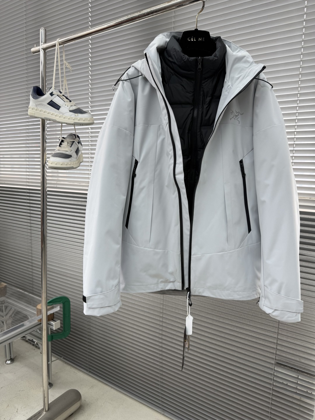 -🐦 鸟家 轻量硬壳户外冲锋衣！羽绒内胆三合一冲锋衣！户外山系风，适应多种场景穿着。赶紧给家里人安排件把